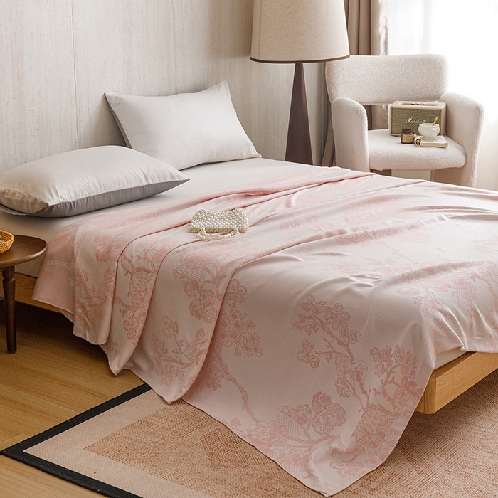 91家纺网 家纺一手货源 找家纺 悦然毛巾被 2026新款竹纤维冷感毯盖毯再生素纤维休闲夏被毛巾被夏凉被空调被 浪漫花开粉