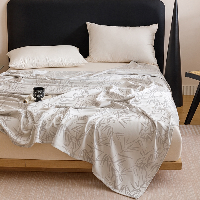 91家纺网 家纺一手货源 找家纺 悦然毛巾被 2026新款竹纤维冷感毯盖毯再生素纤维休闲夏被毛巾被夏凉被空调被 竹语织锦银