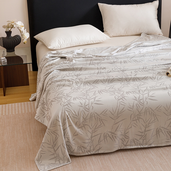 91家纺网 家纺一手货源 找家纺 悦然毛巾被 2026新款竹纤维冷感毯盖毯再生素纤维休闲夏被毛巾被夏凉被空调被 竹语织锦银