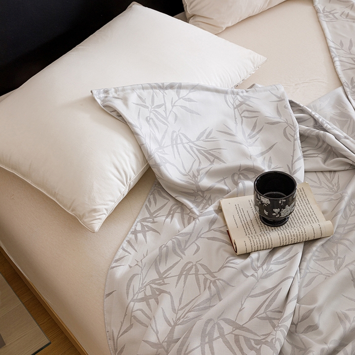 91家纺网 家纺一手货源 找家纺 悦然毛巾被 2026新款竹纤维冷感毯盖毯再生素纤维休闲夏被毛巾被夏凉被空调被 竹语织锦银