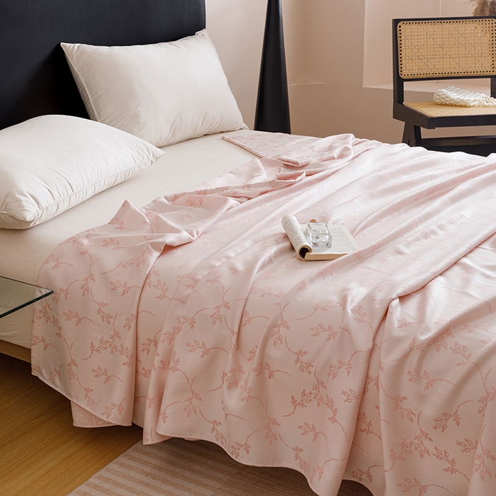 91家纺网 家纺一手货源 找家纺 悦然毛巾被 2026新款竹纤维冷感毯盖毯再生素纤维休闲夏被毛巾被夏凉被空调被 竹韵叶梦粉