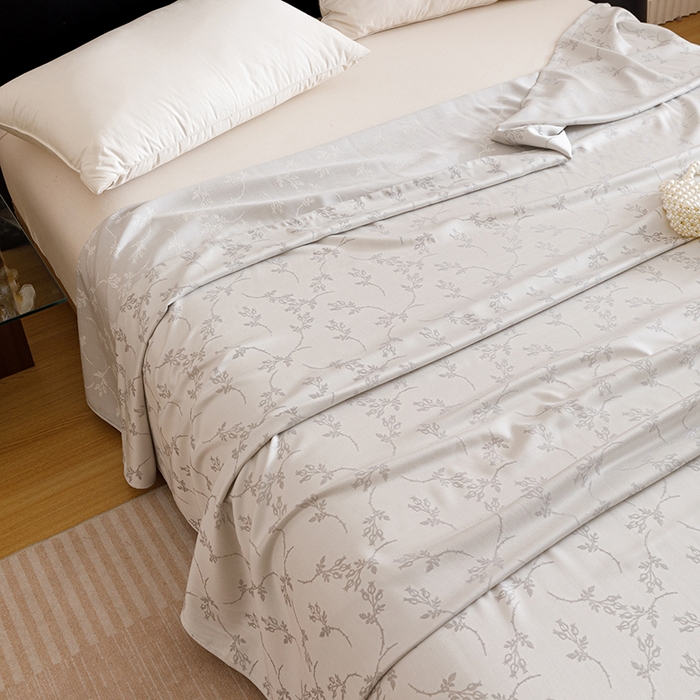 91家纺网 家纺一手货源 找家纺 悦然毛巾被 2026新款竹纤维冷感毯盖毯再生素纤维休闲夏被毛巾被夏凉被空调被 竹韵叶梦银