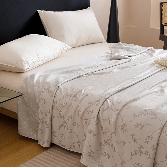 91家纺网 家纺一手货源 找家纺 悦然毛巾被 2026新款竹纤维冷感毯盖毯再生素纤维休闲夏被毛巾被夏凉被空调被 竹韵叶梦银