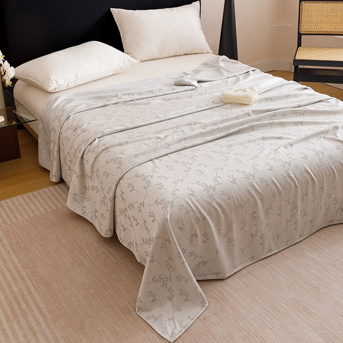 91家纺网 家纺一手货源 找家纺 悦然毛巾被 2026新款竹纤维冷感毯盖毯再生素纤维休闲夏被毛巾被夏凉被空调被 竹韵叶梦银