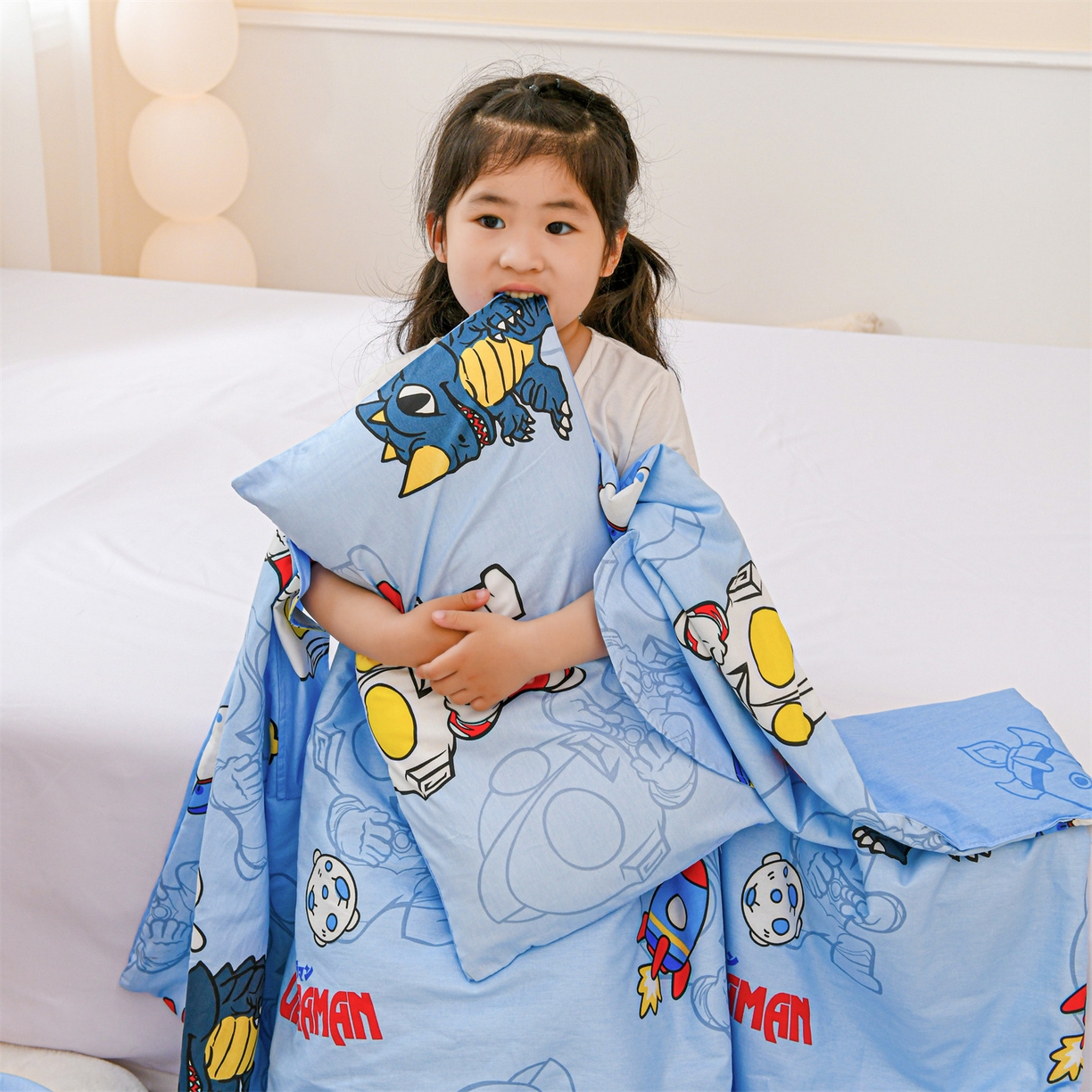 91家纺网 家纺一手货源 找家纺 名兮家居 2026新款经典奥特曼三丽鸥A类全棉纯棉儿童睡袋护肚防踢被 防踢被-奥特勇士