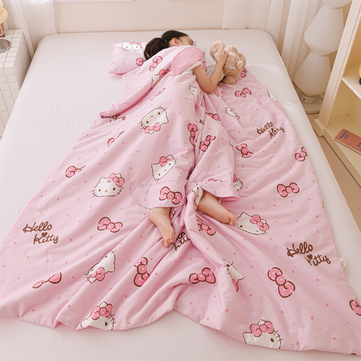 91家纺网 家纺一手货源 找家纺 名兮家居 2026新款经典奥特曼三丽鸥A类全棉纯棉儿童睡袋护肚防踢被 防踢被-呆萌kt