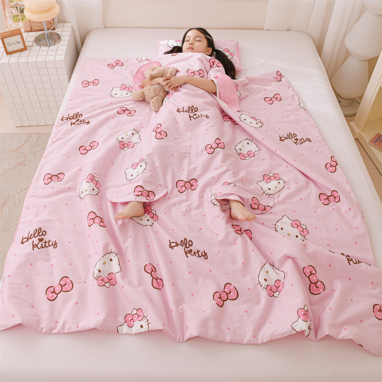 91家纺网 家纺一手货源 找家纺 名兮家居 2026新款经典奥特曼三丽鸥A类全棉纯棉儿童睡袋护肚防踢被 防踢被-呆萌kt