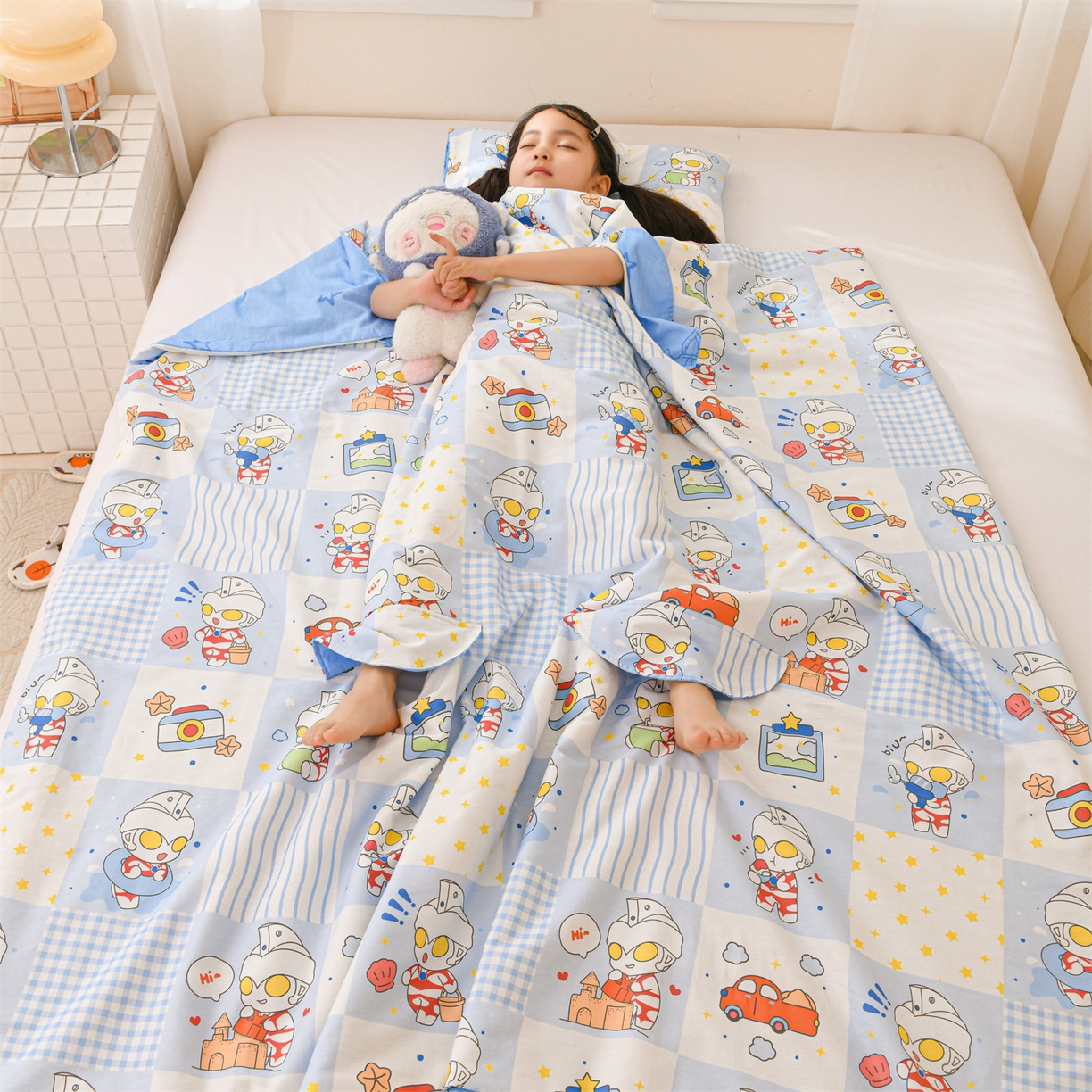 91家纺网 家纺一手货源 找家纺 名兮家居 2026新款经典奥特曼三丽鸥A类全棉纯棉儿童睡袋护肚防踢被 防踢被-小小艾斯