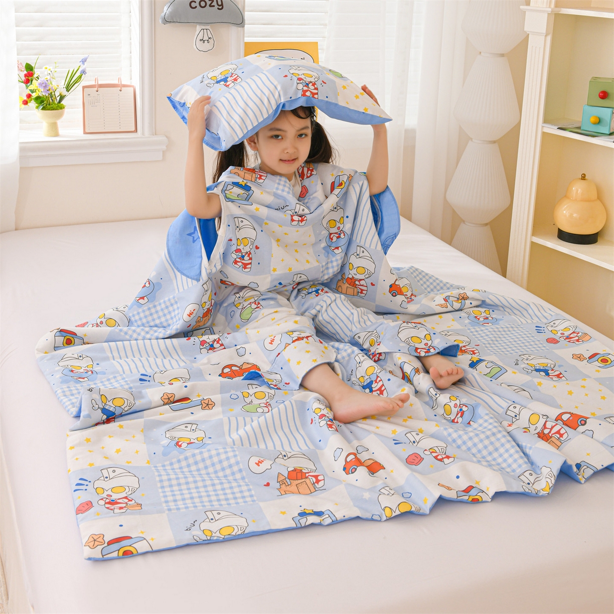 91家纺网 家纺一手货源 找家纺 名兮家居 2026新款经典奥特曼三丽鸥A类全棉纯棉儿童睡袋护肚防踢被 防踢被-小小艾斯