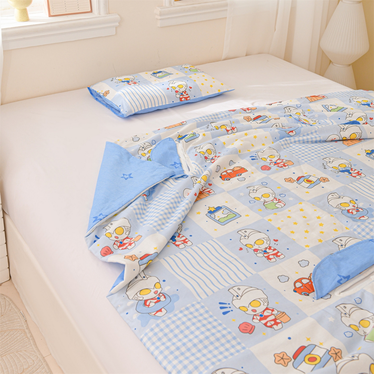 91家纺网 家纺一手货源 找家纺 名兮家居 2026新款经典奥特曼三丽鸥A类全棉纯棉儿童睡袋护肚防踢被 防踢被-小小艾斯