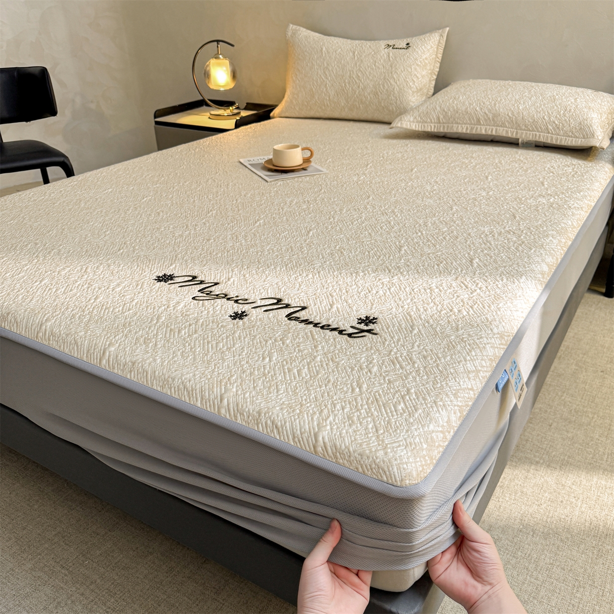 91家纺网 家纺一手货源 找家纺 （总）慕木家纺 2026新款巴洛克刺绣系列冰豆豆凉席和床笠凉席席子空调软席