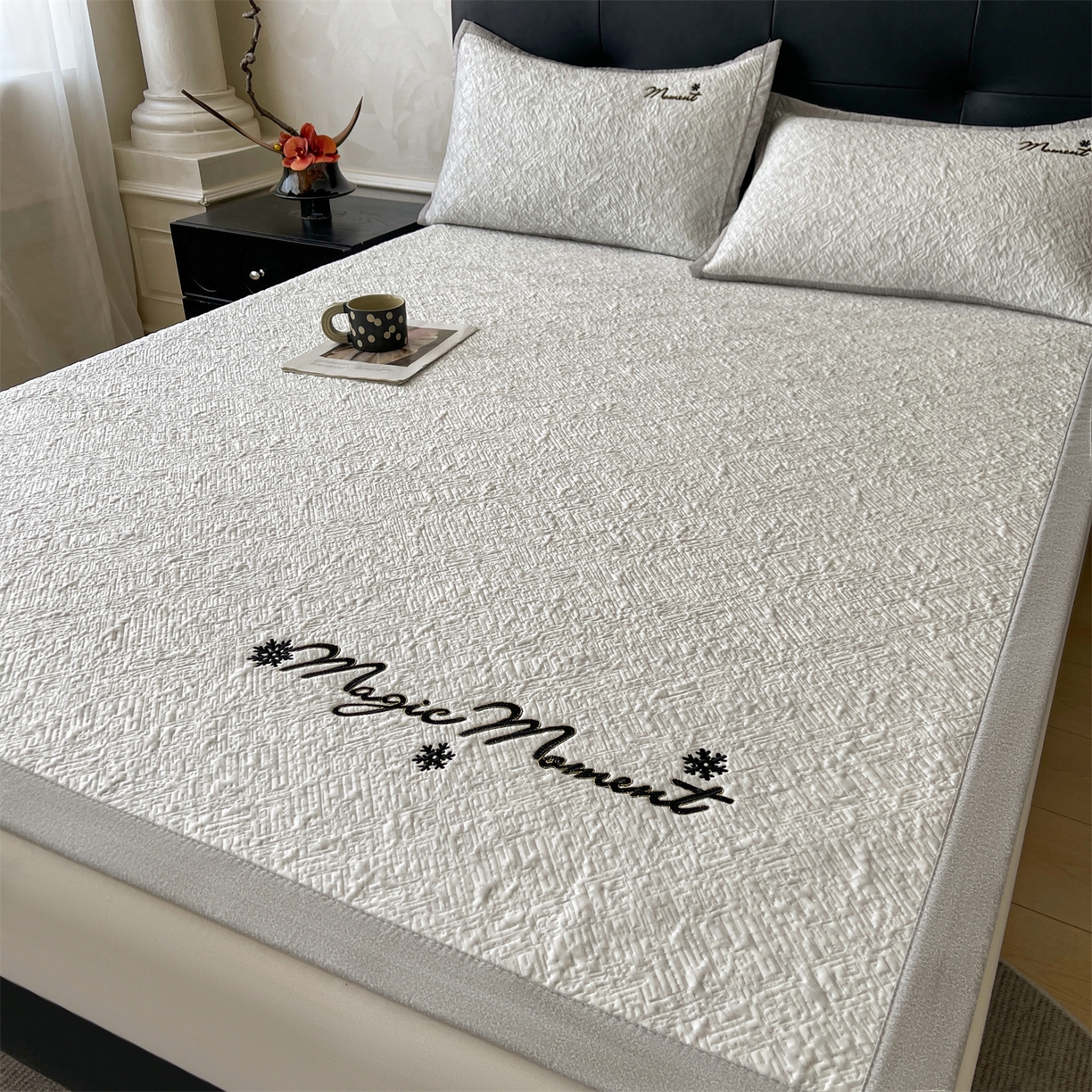 慕木家纺 2026新款巴洛克刺绣系列冰豆豆凉席和床笠凉席席子空调软席 巴洛克-灰 床席款