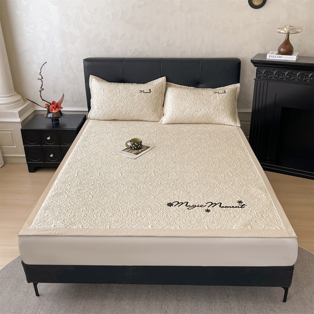 91家纺网 家纺一手货源 找家纺 慕木家纺 2026新款巴洛克刺绣系列冰豆豆凉席和床笠凉席席子空调软席 巴洛克-卡其 床席款