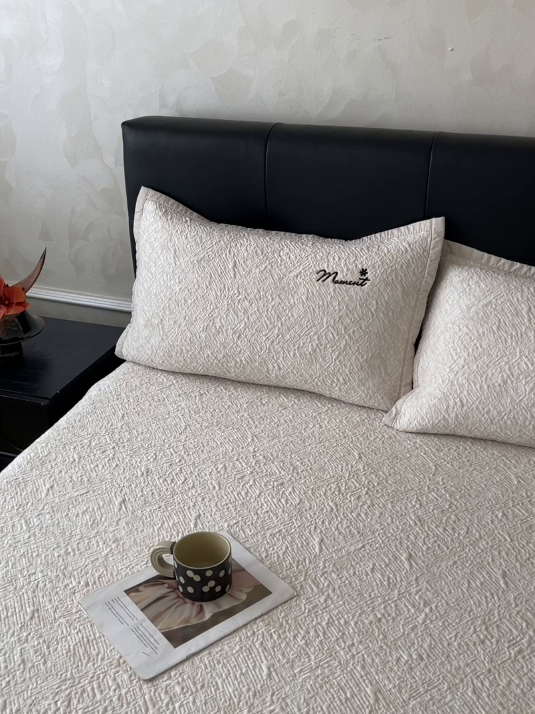 91家纺网 家纺一手货源 找家纺 慕木家纺 2026新款巴洛克刺绣系列冰豆豆凉席和床笠凉席席子空调软席 巴洛克-卡其 床席款