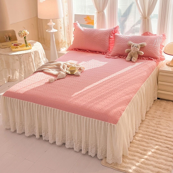 91家纺网 家纺一手货源 找家纺 （总）花香四季家纺 2026新款13376全棉夹棉床裙三件套13372纯棉纯色四件套套件蕾丝公主风