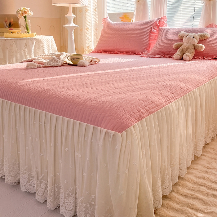 91家纺网 家纺一手货源 找家纺 （总）花香四季家纺 2026新款13376全棉夹棉床裙三件套13372纯棉纯色四件套套件蕾丝公主风