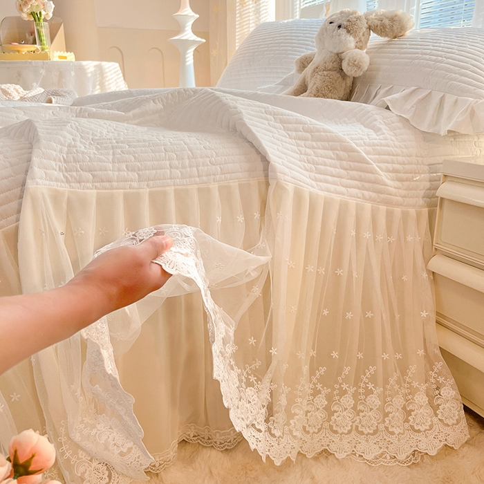 91家纺网 家纺一手货源 找家纺 （总）花香四季家纺 2026新款13376全棉夹棉床裙三件套13372纯棉纯色四件套套件蕾丝公主风