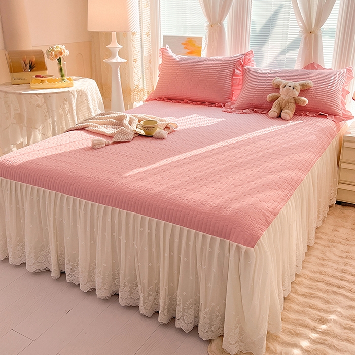 91家纺网 家纺一手货源 找家纺 （总）花香四季家纺 2026新款13376全棉夹棉床裙三件套13372纯棉纯色四件套套件蕾丝公主风