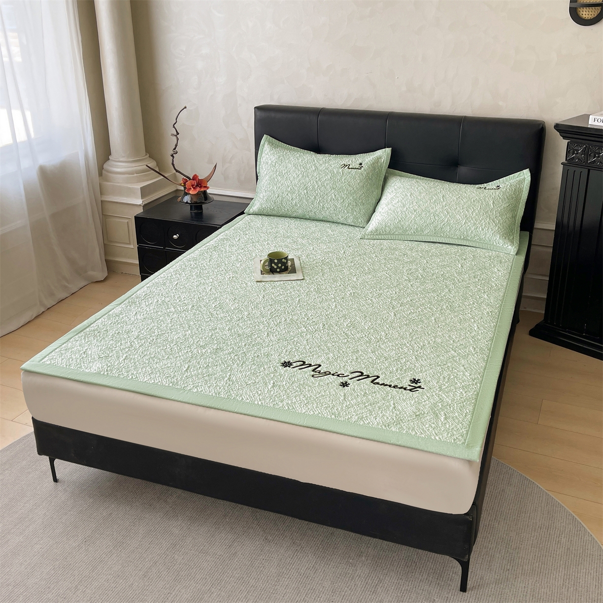 91家纺网 家纺一手货源 找家纺 慕木家纺 2026新款巴洛克刺绣系列冰豆豆凉席和床笠凉席席子空调软席 巴洛克-绿 床席款