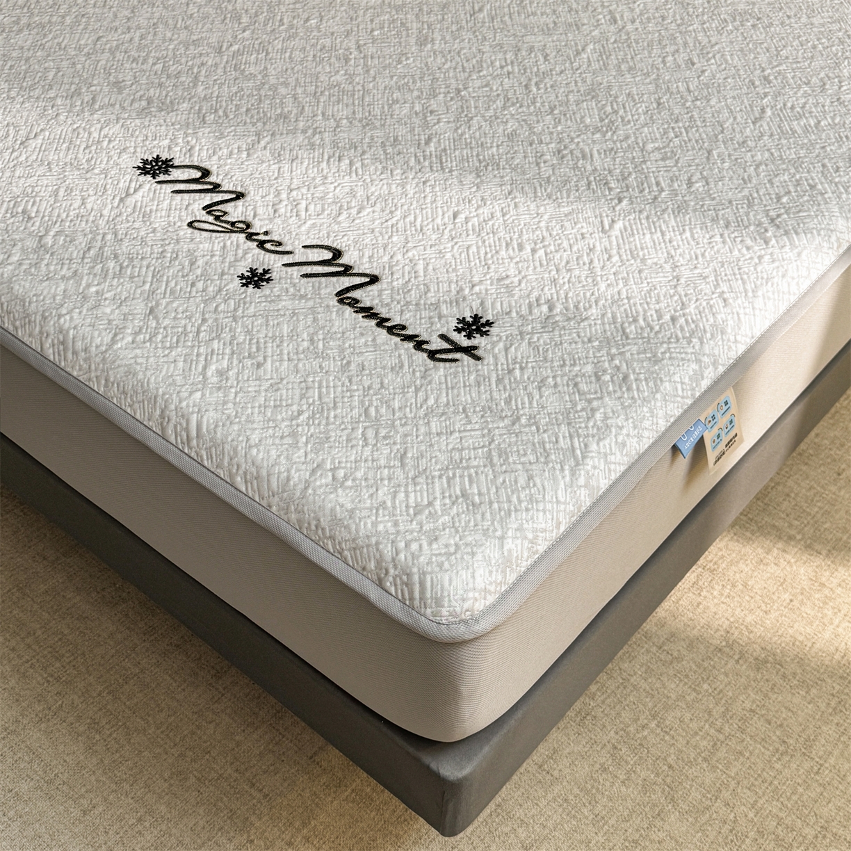 91家纺网 家纺一手货源 找家纺 慕木家纺 2026新款巴洛克刺绣系列冰豆豆凉席和床笠凉席席子空调软席 巴洛克-灰 床笠款