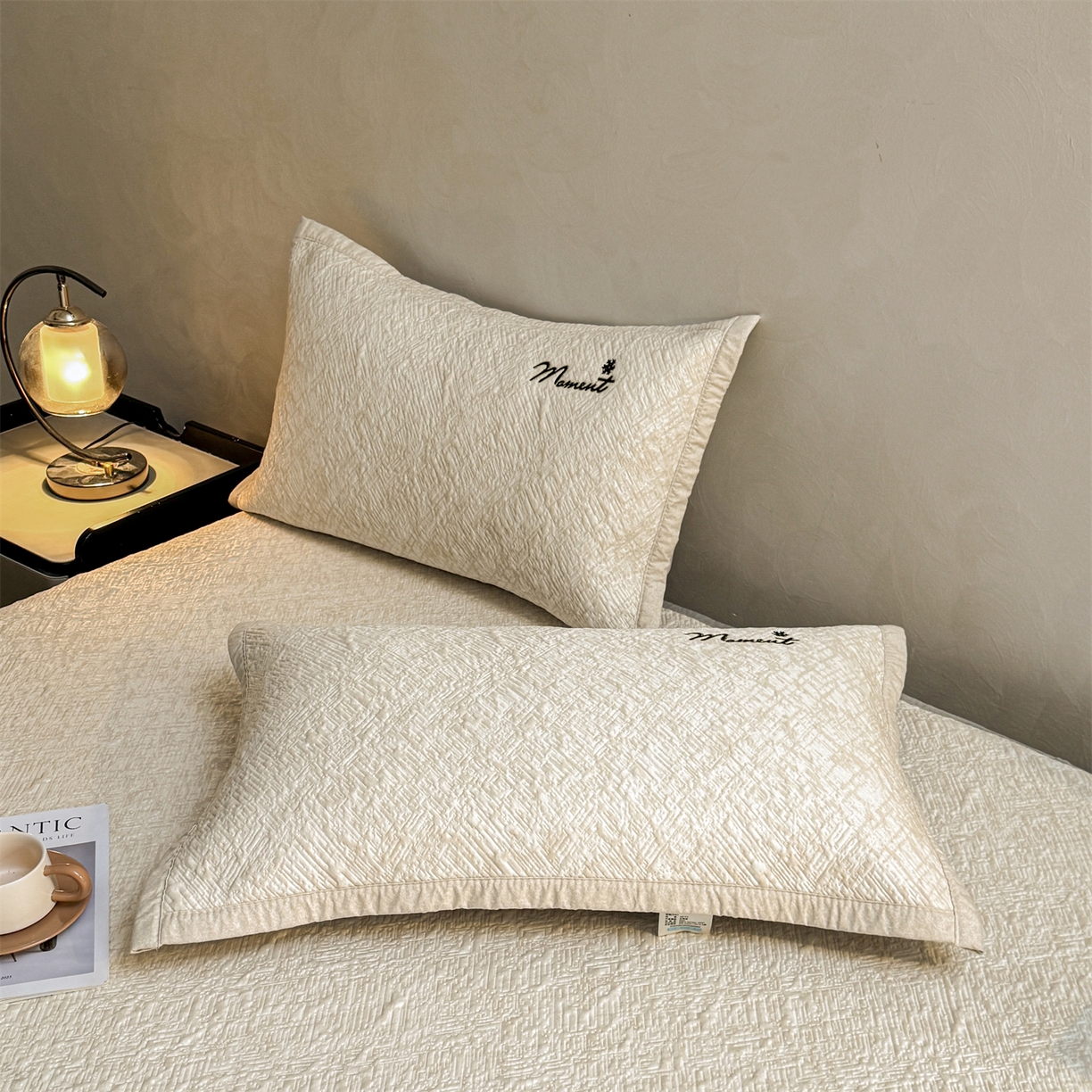 91家纺网 家纺一手货源 找家纺 慕木家纺 2026新款巴洛克刺绣系列冰豆豆凉席和床笠凉席席子空调软席 巴洛克-卡其 床笠款