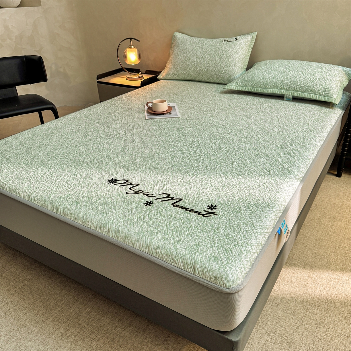 91家纺网 家纺一手货源 找家纺 慕木家纺 2026新款巴洛克刺绣系列冰豆豆凉席和床笠凉席席子空调软席 巴洛克-绿 床笠款