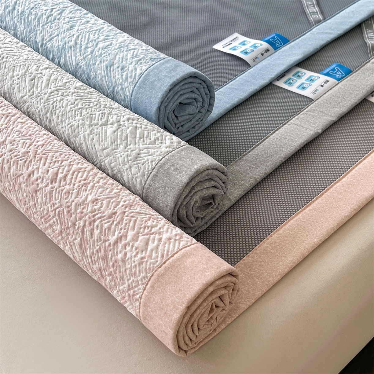 91家纺网 家纺一手货源 找家纺 慕木家纺 2026新款巴洛克刺绣系列冰豆豆凉席和床笠凉席席子空调软席 组合图仅供展示不可下单