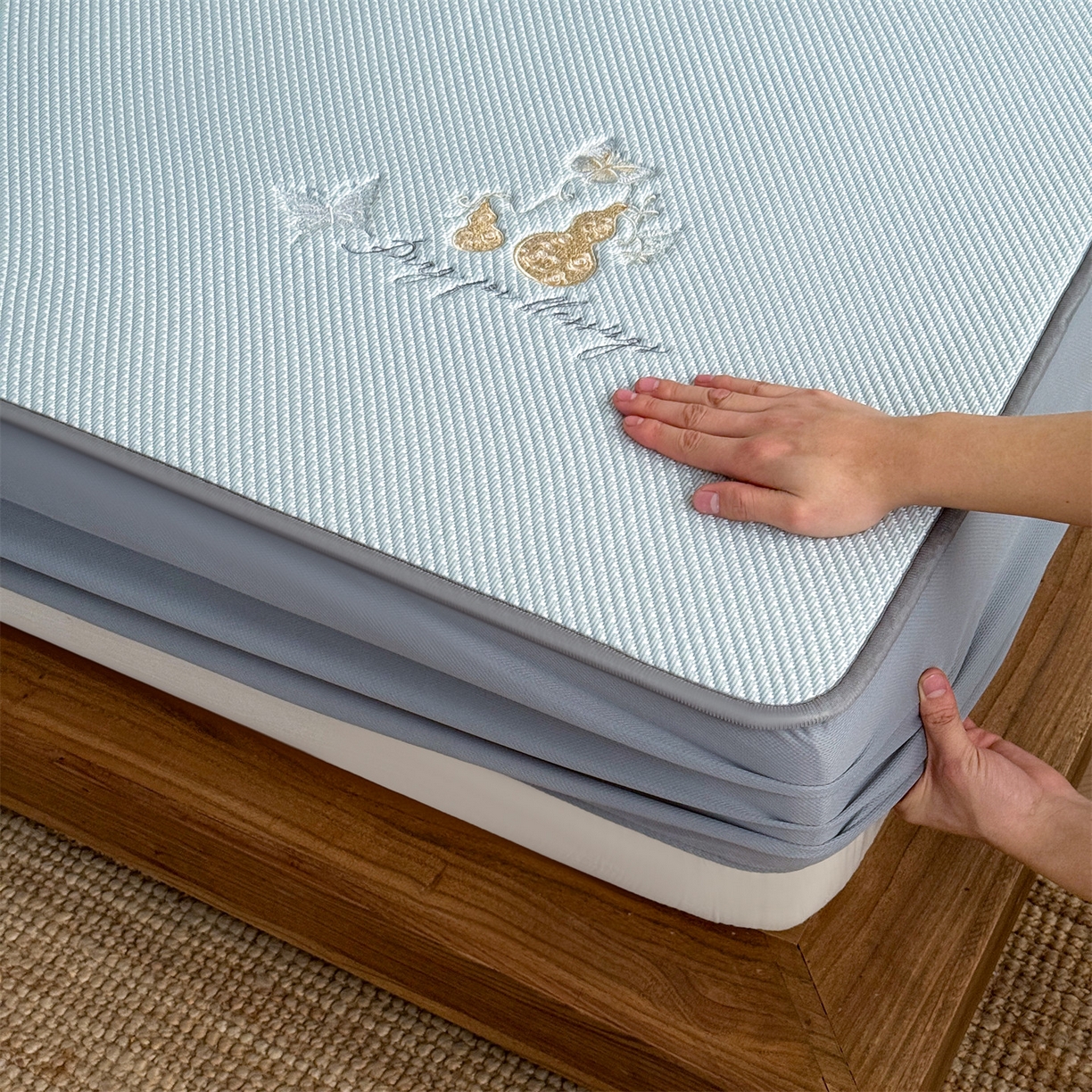 91家纺网 家纺一手货源 找家纺 女子家纺 2026新款5A抗菌PE提花凉感席 蝶舞福禄-蓝（床笠款）