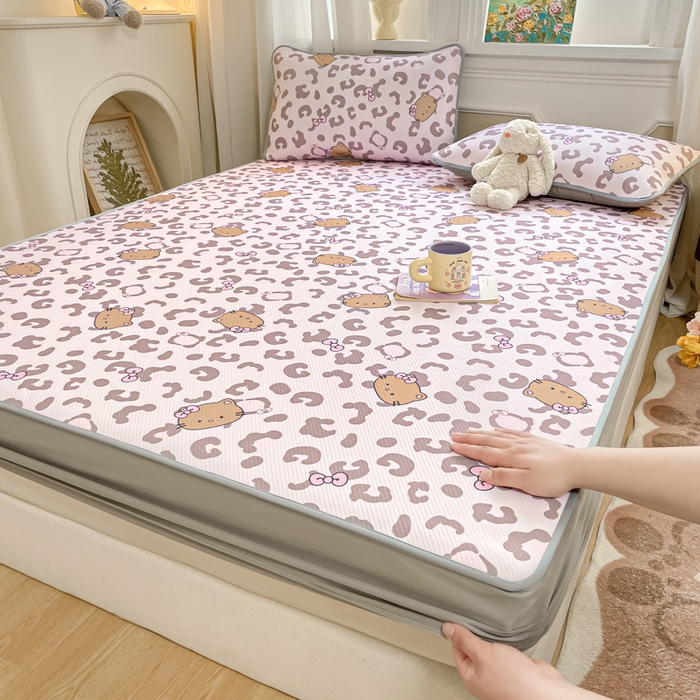 91家纺网 家纺一手货源 找家纺 女子家纺 2026新款斜纹凉感豆豆床笠款 床笠-粉豹黑皮