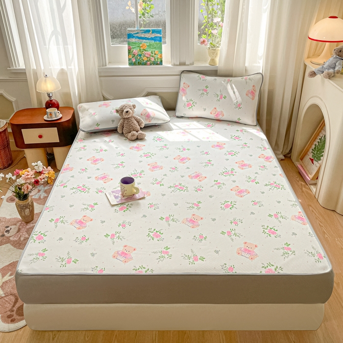 91家纺网 家纺一手货源 找家纺 女子家纺 2026新款斜纹凉感豆豆床笠款 床笠-粉花软熊