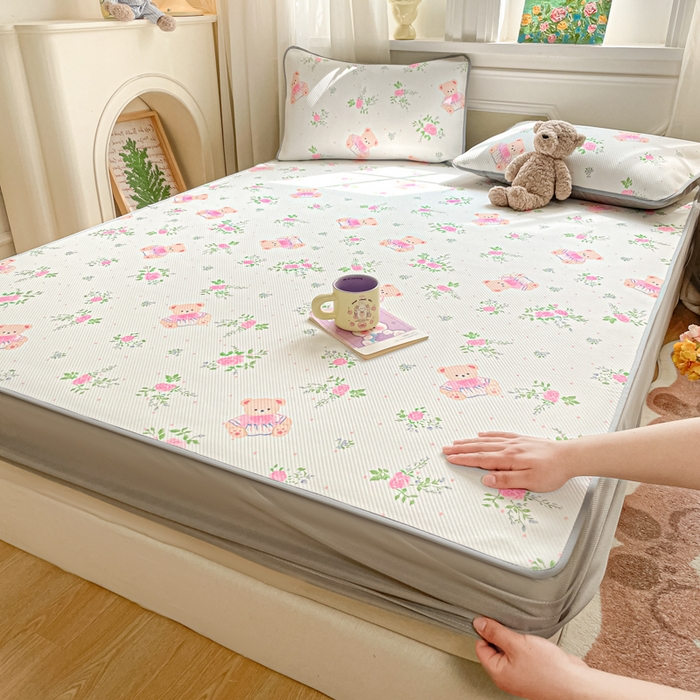 女子家纺 2026新款斜纹凉感豆豆床笠款 床笠-粉花软熊