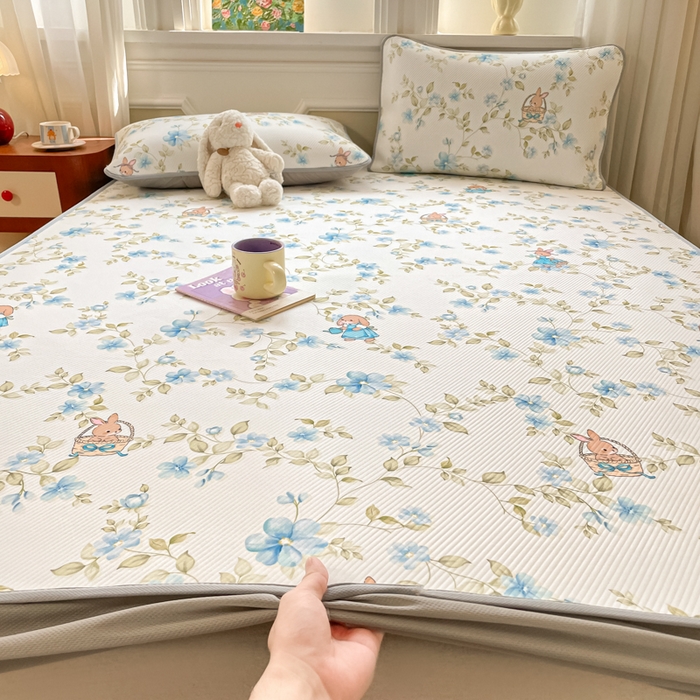 91家纺网 家纺一手货源 找家纺 女子家纺 2026新款斜纹凉感豆豆床笠款 床笠-浅夏花兔