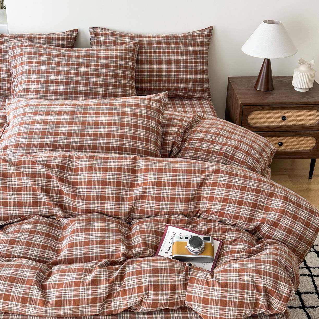 91家纺网 家纺一手货源 找家纺 女子家纺 2026新款全棉色织水洗棉简约四件套 繁花-咖