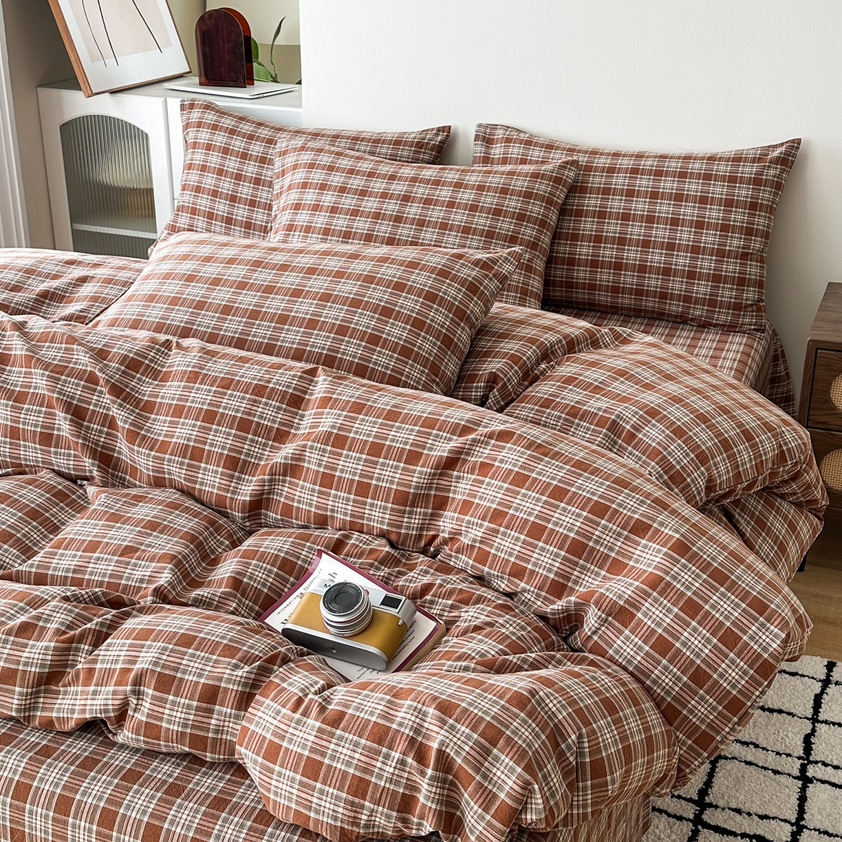 91家纺网 家纺一手货源 找家纺 女子家纺 2026新款全棉色织水洗棉简约四件套 繁花-咖