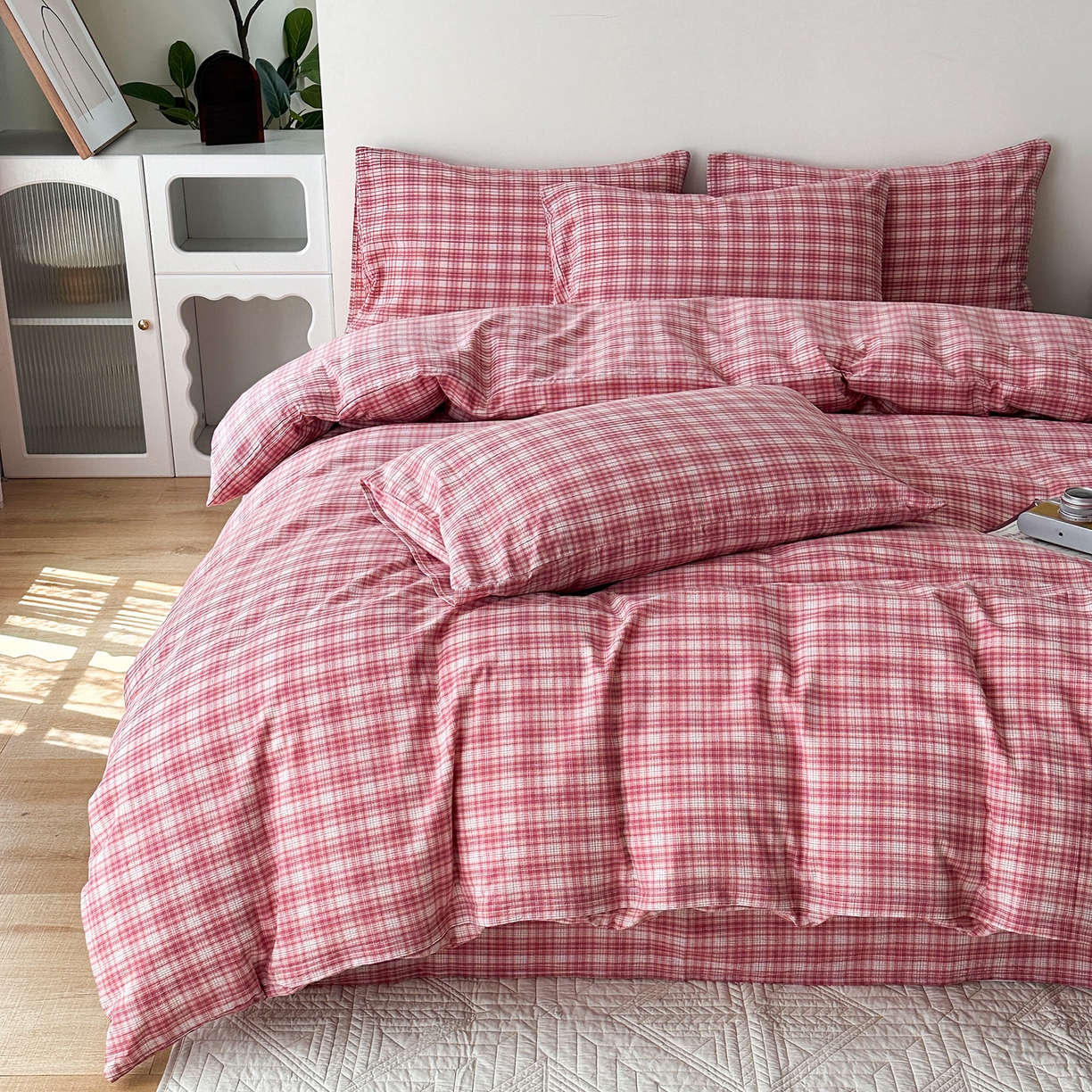 91家纺网 家纺一手货源 找家纺 女子家纺 2026新款全棉色织水洗棉简约四件套 繁花-粉