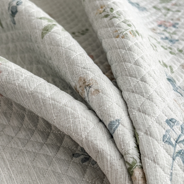 91家纺网 家纺一手货源 找家纺 慕木家纺 2026春夏新款色织麻四季款单床盖 床盖单件 问春归