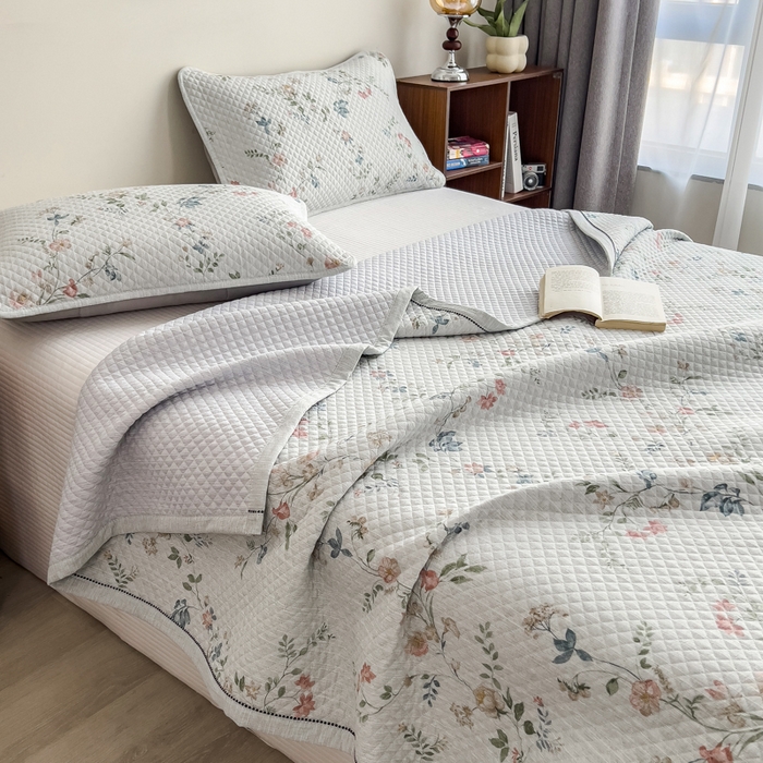 91家纺网 家纺一手货源 找家纺 慕木家纺 2026春夏新款色织麻四季款单床盖 床盖单件 问春归