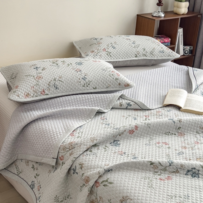 91家纺网 家纺一手货源 找家纺 慕木家纺 2026春夏新款色织麻四季款单床盖 床盖单件 问春归