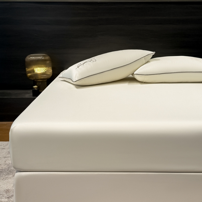 91家纺网 家纺一手货源 找家纺 云恋家纺 2026新款冰丝床笠单件夏季纯色床罩全包床单三件套床垫保护罩防尘 浪漫假日系列 浪漫假日-典雅白