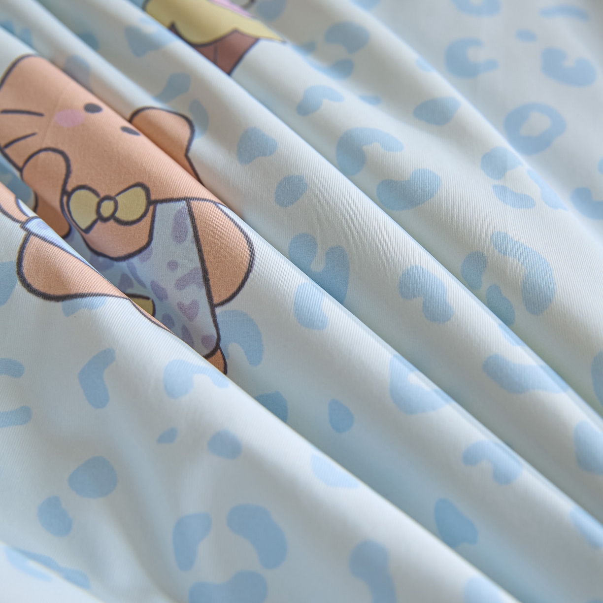 91家纺网 家纺一手货源 找家纺 一加一 2026新款A类凉感冰皮印花冰蚕被夏被夏凉被空调被 凯蒂木马