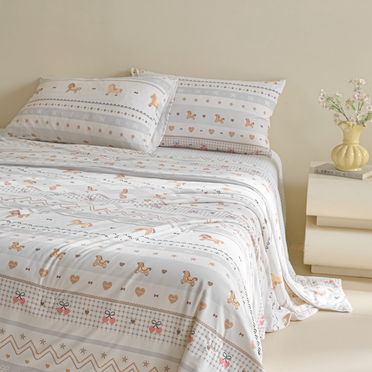 91家纺网 家纺一手货源 找家纺 一加一 2026新款A类凉感冰皮印花冰蚕被夏被夏凉被空调被 木马时光