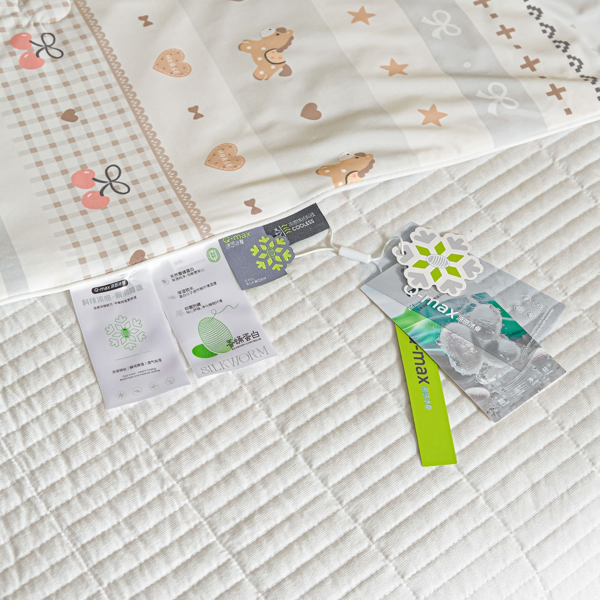 91家纺网 家纺一手货源 找家纺 一加一 2026新款A类凉感冰皮印花冰蚕被夏被夏凉被空调被 木马时光