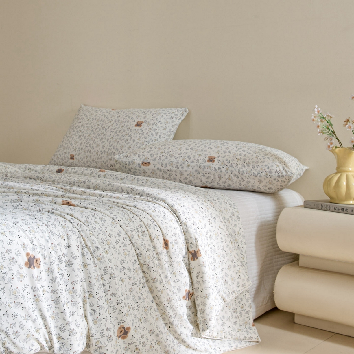 91家纺网 家纺一手货源 找家纺 一加一 2026新款A类凉感冰皮印花冰蚕被夏被夏凉被空调被 碎花小熊