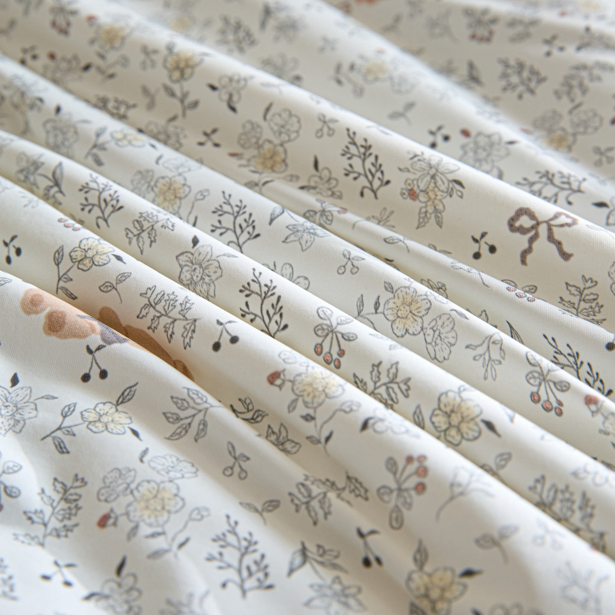 91家纺网 家纺一手货源 找家纺 一加一 2026新款A类凉感冰皮印花冰蚕被夏被夏凉被空调被 碎花小熊