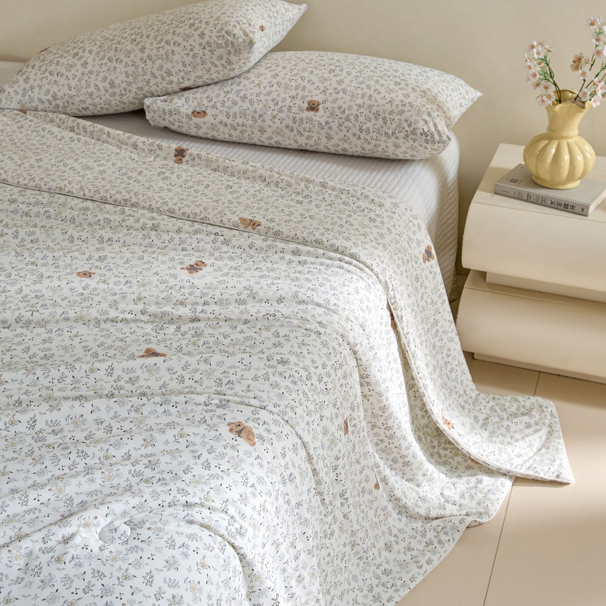 91家纺网 家纺一手货源 找家纺 一加一 2026新款A类凉感冰皮印花冰蚕被夏被夏凉被空调被 碎花小熊