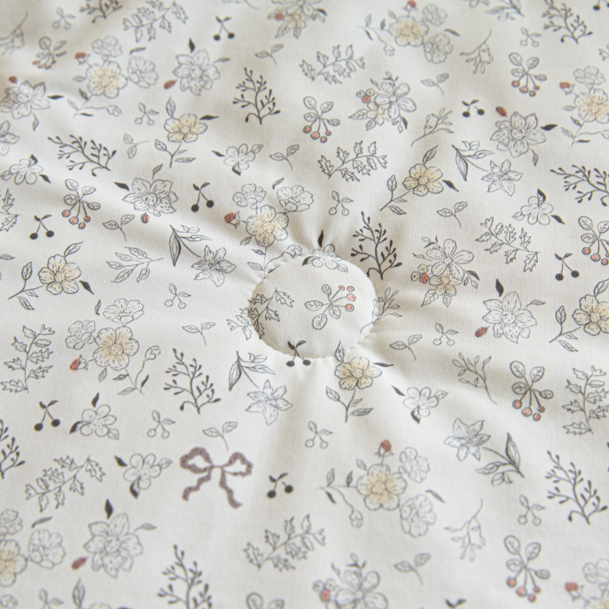 91家纺网 家纺一手货源 找家纺 一加一 2026新款A类凉感冰皮印花冰蚕被夏被夏凉被空调被 碎花小熊