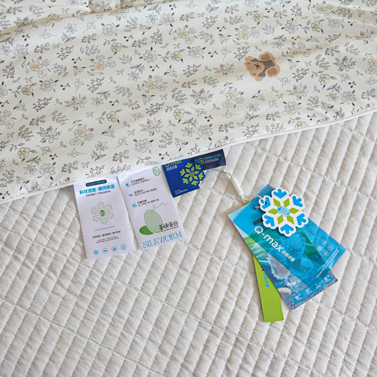 91家纺网 家纺一手货源 找家纺 一加一 2026新款A类凉感冰皮印花冰蚕被夏被夏凉被空调被 碎花小熊