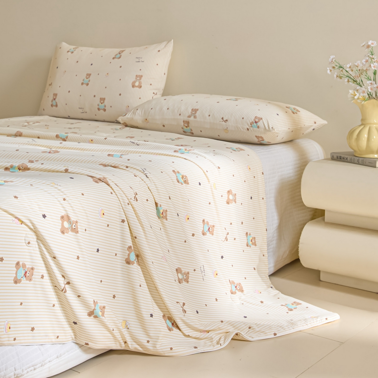 91家纺网 家纺一手货源 找家纺 一加一 2026新款A类凉感冰皮印花冰蚕被夏被夏凉被空调被 条纹芝士熊