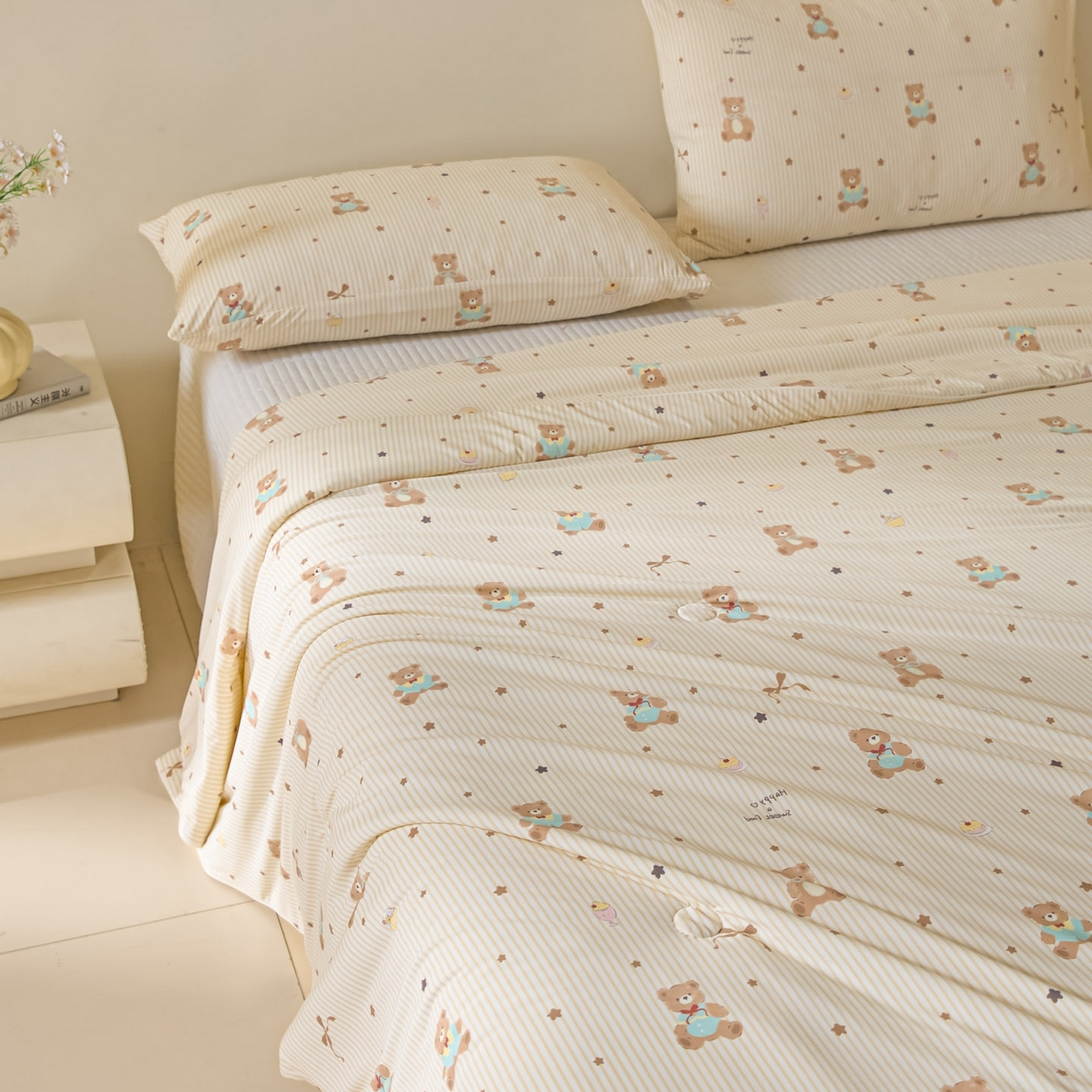 91家纺网 家纺一手货源 找家纺 一加一 2026新款A类凉感冰皮印花冰蚕被夏被夏凉被空调被 条纹芝士熊