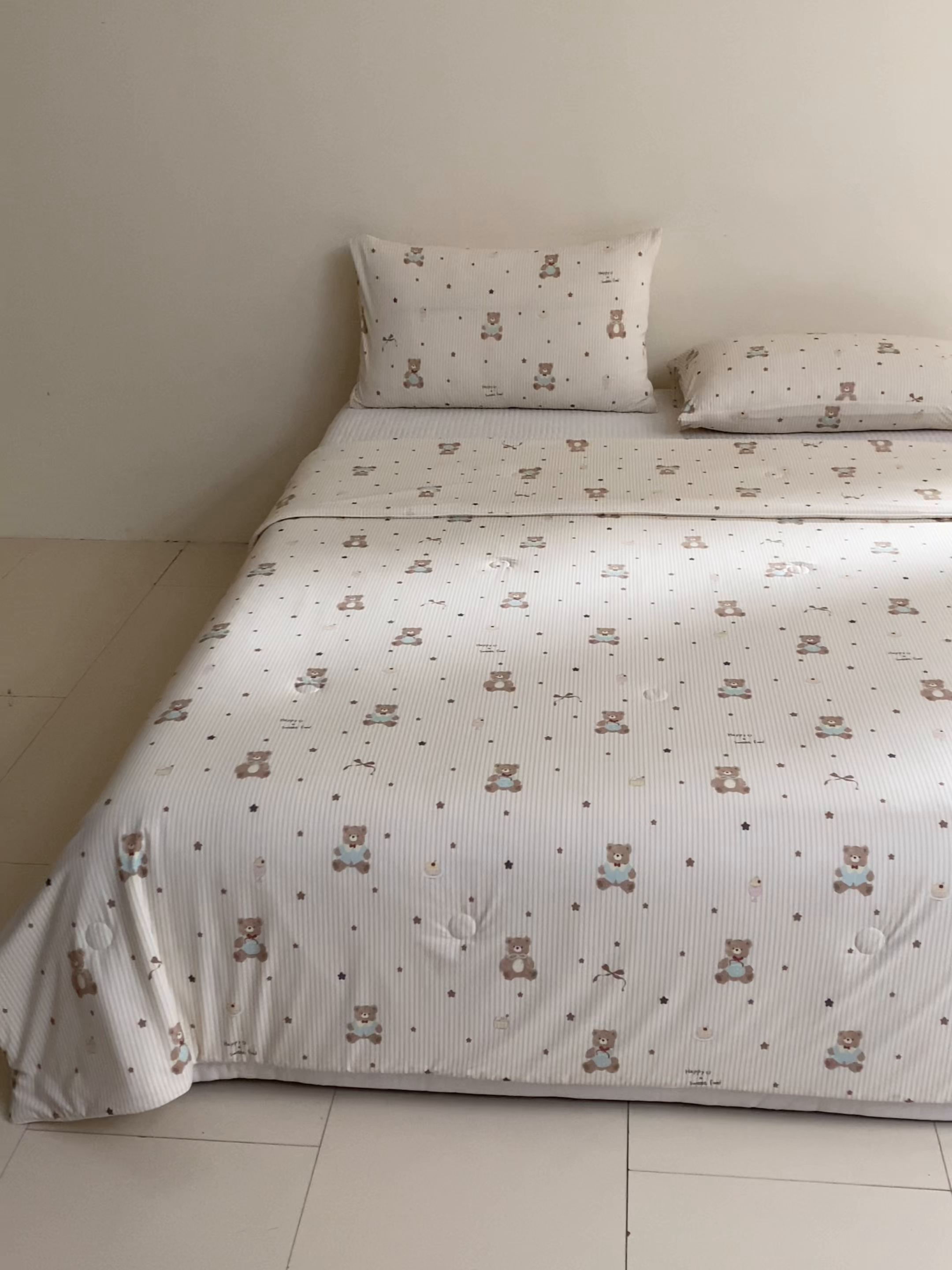 91家纺网 家纺一手货源 找家纺 一加一 2026新款A类凉感冰皮印花冰蚕被夏被夏凉被空调被 条纹芝士熊